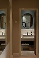 Ami Suites