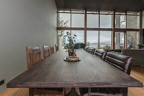 Reykjavík Luxury House - By the seaside