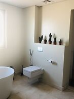 Impeccable 5 Beds Villa in Dubai