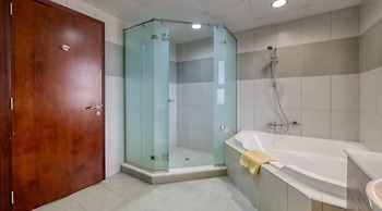 R&H 3BR Villa Living RAK Beach Access 167
