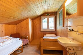 Lake Lodge Hostel