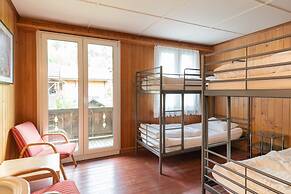 Lake Lodge Hostel