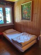 Lake Lodge Hostel