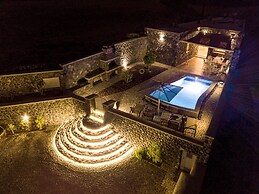 Klimata House - Private Hot Tub Pool & BBQ Villa