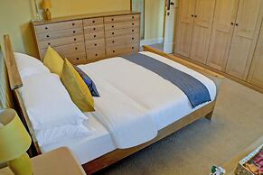 OYO Wayside Hotel