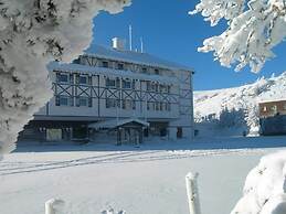 Kartal Hotel