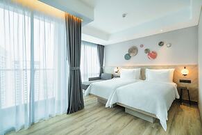HARRIS Suites Puri Mansion Jakarta