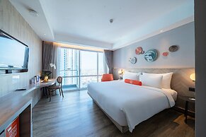 HARRIS Suites Puri Mansion Jakarta