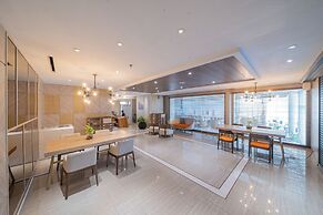HARRIS Suites Puri Mansion Jakarta