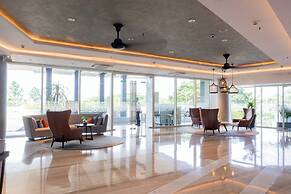 HARRIS Suites Puri Mansion Jakarta