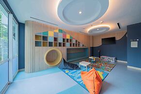 HARRIS Suites Puri Mansion Jakarta
