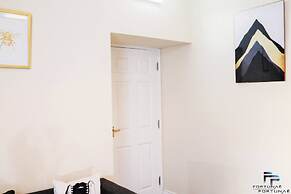 Beautiful 5-bed House Roker Beach