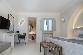 Akra Suites & Spa