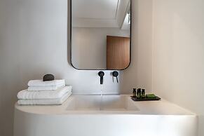Akra Suites & Spa