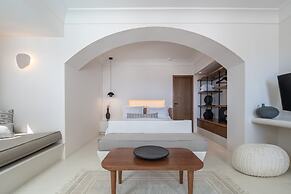 Akra Suites & Spa
