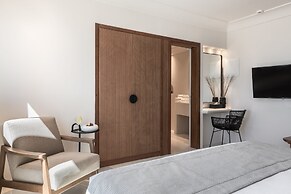 Akra Suites & Spa