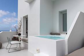 Akra Suites & Spa