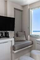 Akra Suites & Spa