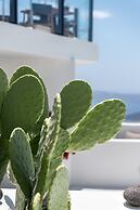 Akra Suites & Spa
