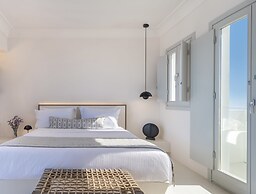 Akra Suites & Spa