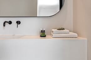 Akra Suites & Spa