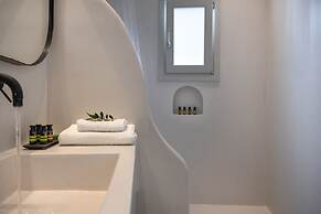 Akra Suites & Spa