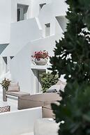Akra Suites & Spa