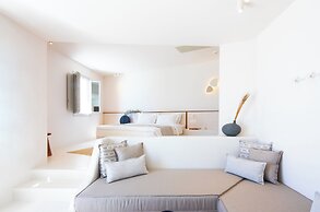 Akra Suites & Spa