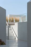Akra Suites & Spa