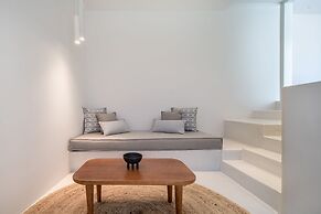 Akra Suites & Spa