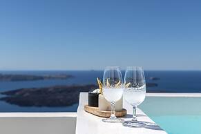 Akra Suites & Spa