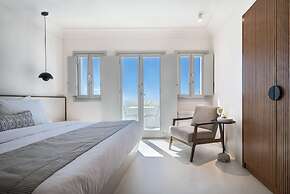 Akra Suites & Spa
