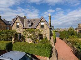 Forthview - Traditional 2 Bedroom Apartment