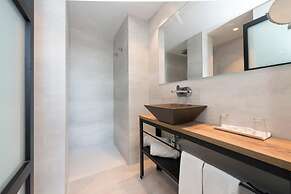 Kyrat Amarac Suites