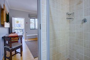 Amour Guest House
