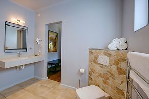Amour Guest House