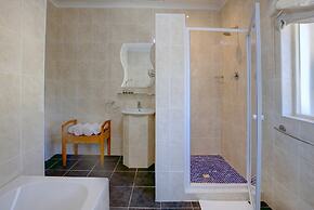 Amour Guest House