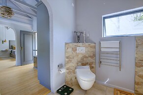 Amour Guest House