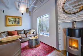 Amour Guest House