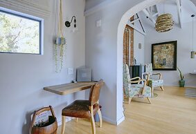 Amour Guest House