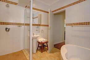 Amour Guest House