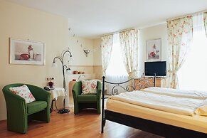 FETZ - Das Loreley Hotel