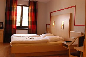 FETZ - Das Loreley Hotel