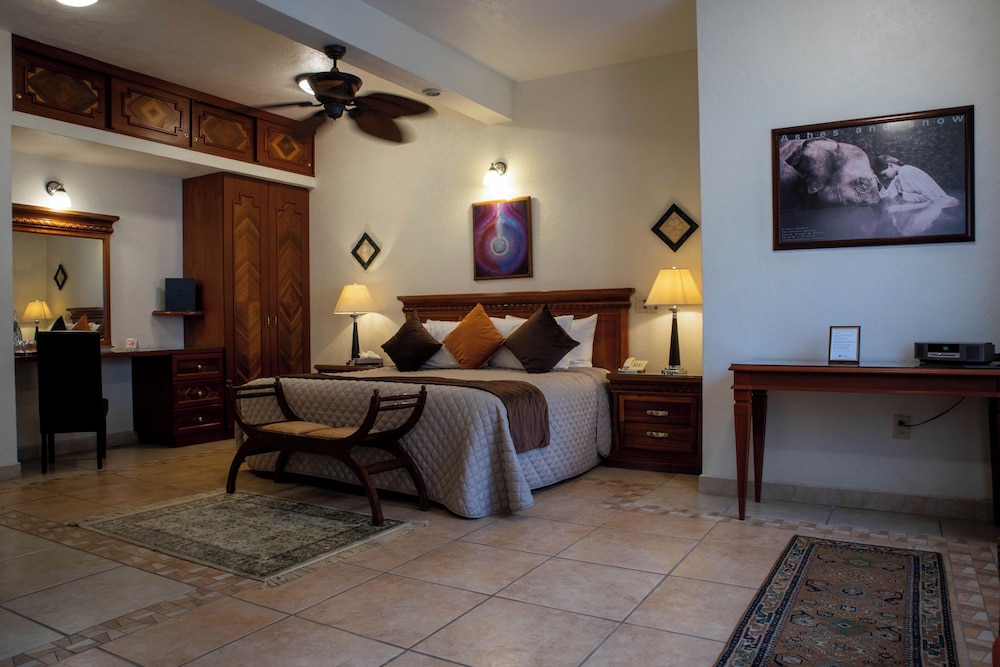La Buena Vibra Wellness Resort & SPA