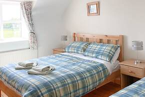 Sweetbriar Holiday Cottage