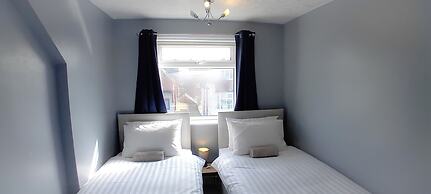 Home and Away Guesthouse