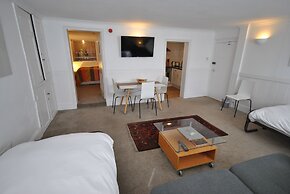 Churchill Guest House