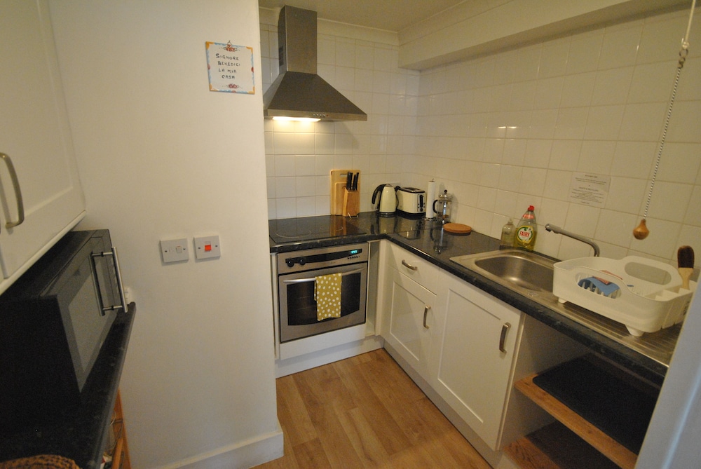 Churchill Guest House