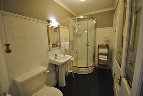 Churchill Guest House