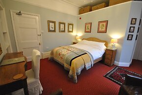 Churchill Guest House
